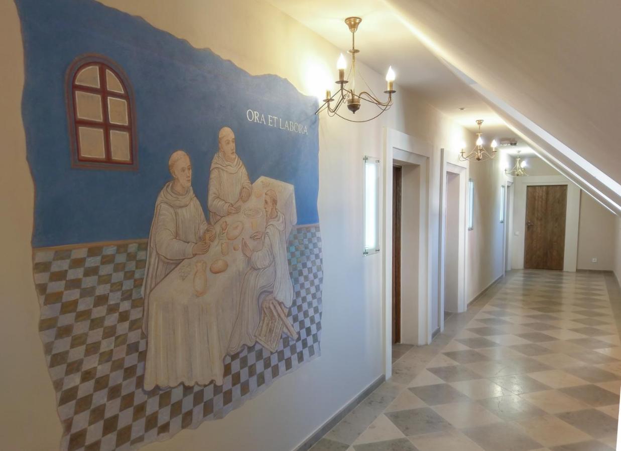 Pokamedulski Klasztor W Wigrach Вігри Екстер'єр фото