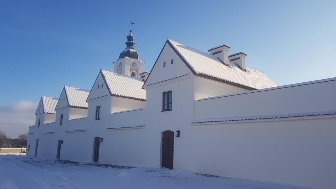 Pokamedulski Klasztor W Wigrach Вігри Екстер'єр фото
