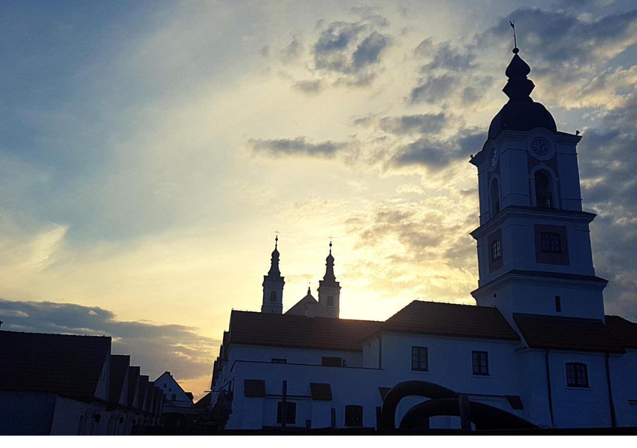 Pokamedulski Klasztor W Wigrach Вігри Екстер'єр фото