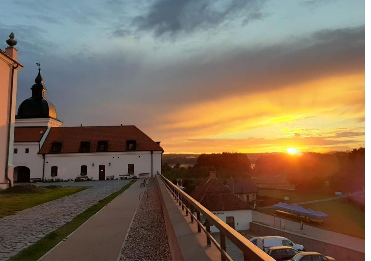 Pokamedulski Klasztor W Wigrach Вігри Екстер'єр фото